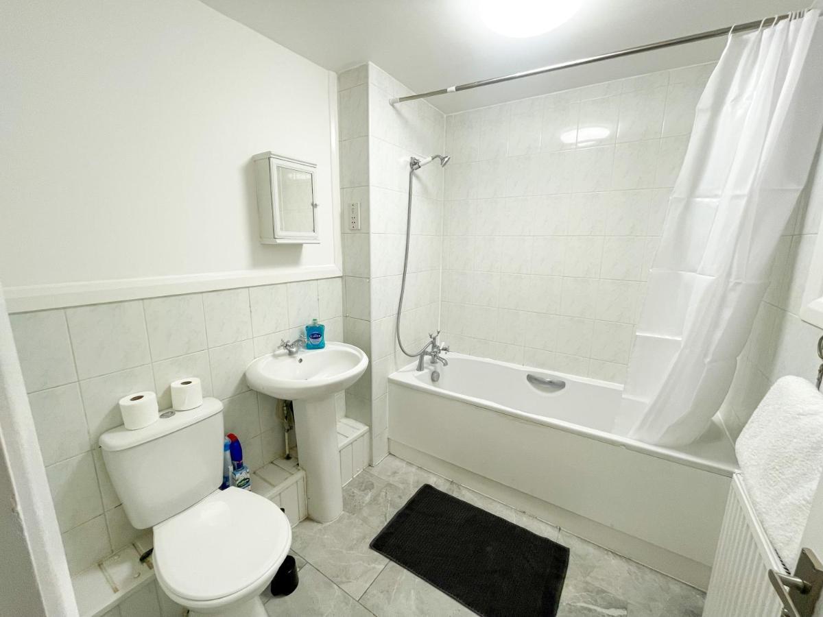 134 Kilburn Road Apartment ロンドン エクステリア 写真