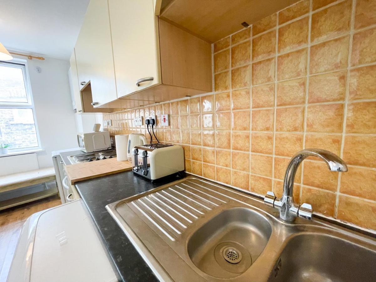134 Kilburn Road Apartment ロンドン エクステリア 写真